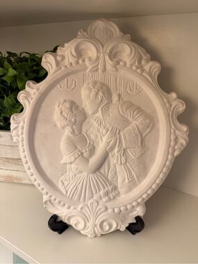 Vintage White Chalkware Wall Plaque Romantic Courting Couple Rococo Victorian